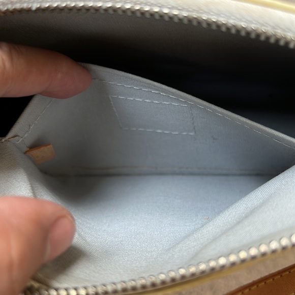 Louis Vuitton Minna crossbody - Picture 13 of 16